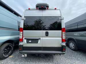 Nuevo R-o-a-d-t-r-e-k Zion S-R-T 2026 listo para la venta - Product Image 4