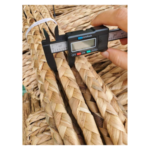 Cuerda de jacinto de agua trenzada tejida a mano vietnamita para uso de decoración interior, artesanal y de muebles respetuosos con el medio ambiente - Product Image 5