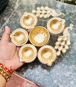 Juego de cuencos decorativos Urli, portavelas Diya de Metal dorado, centro de mesa festivo indio, Diwali Pooja, regalo de boda y inauguración de la casa - Product Image 2