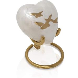 Urna de cremación de recuerdo en forma de corazón única para cenizas humanas hecha a mano en latón y urna de entierro de recuerdo grabada a mano en casa - Product Image 2