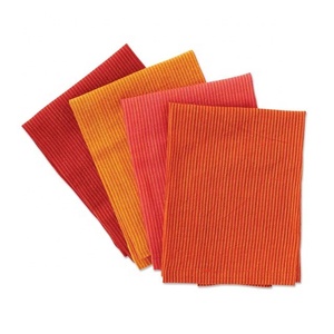 Dernière couleur safran 100% coton biologique certificat GOTS vente en gros moderne couleur unie doux salle à manger maison serviettes de table élégantes - Product Image 2