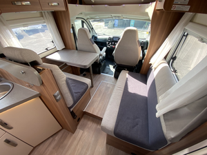 Camper Trailer Motorhome RV 6 BERTH - 2 FIXED Overcab double <b>bed</b> Offroad Vehicle for sale with awing so-lar panel system - Product Image 6