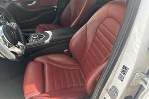 Mercedes-AMG C43 berline 2019 d'occasion en excellent état, 385 ch, V6 biturbo, transmission intégrale, intérieur rouge, peu modifiée - Product Image 5