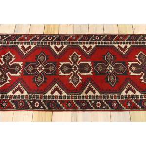 Tapis turc, tapis vintage 2,4x9,2 pieds, tapis en laine rouge à imprimé animal - Product Image 2