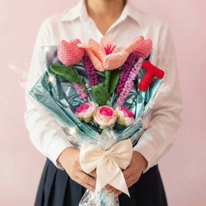 Ramo de Flores de Ganchillo Hecho a Mano para el Día de San Valentín, Acción de Gracias, Graduación, Día de la Madre, Pascua, Navidad, Año Nuevo, Halloween - Product Image 4