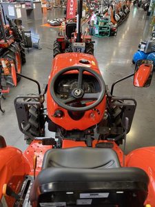 Tracteur agricole Kubota L1-382 d'occasion et neuf avec moteur et boîte de vitesses d'origine française à vendre - Product Image 4