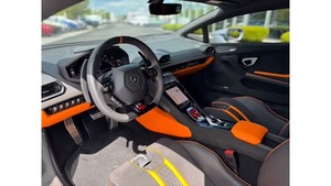 Lamborghini Huracán Tecnica Coupé RWD 2024 Usado en Buenas Condiciones, Certificado y Limpio - Product Image 3