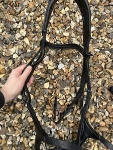 Bride de cheval en cuir véritable FABRICANT Bonne qualité Bride de cheval en cuir véritable de haute qualité FABRICANT - Product Image 3