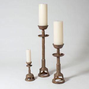 Candelabro de Latón y Aluminio de Lujo Hecho a Mano, Acabado Premium, Estilo Moderno, Decoración para el Hogar de Alta Gama - Product Image 5