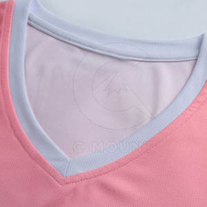 Uniforme de baloncesto hecho profesionalmente Uniforme de baloncesto fabricado en fábrica Ropa deportiva Uniforme de baloncesto - Product Image 2