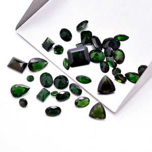 100% Diópsido de cromo de Grado Superior natural Corte ovalado Gemas y piedras de tamaño calibrado genuino suelto a precios asequibles Venta al por mayor OEM - Product Image 1