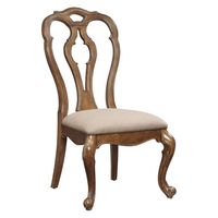 Chaise en bois massif avec des bords lisses et des sièges robustes pour des environnements intérieurs chaleureux et accueillants