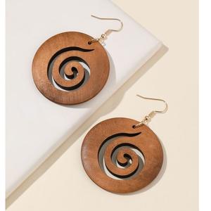 Boucles d'oreilles en bois écologiques et tendance à faire soi-même avec découpe laser, artisanat naturel - Product Image 2