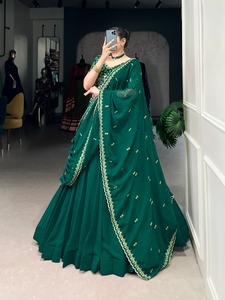 Georgette attrayante avec broderie de fil Lehenga Choli femme fabricant de mode de l'Inde au taux le plus bas - Product Image 3