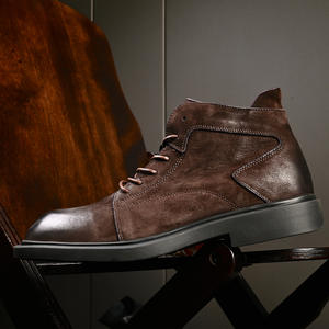 Chaussures décontractées légères avec semelle absorbant la transpiration et structure flexible, chaussures de tous les jours pour hommes, chaussures en cuir - Product Image 2