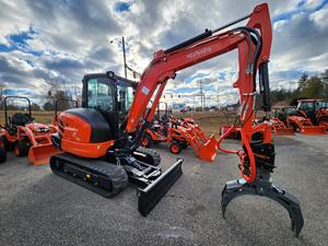 Nueva miniexcavadora de 4 toneladas, motor Kubota, miniexcavadora sobre orugas, maquinaria de movimiento de tierras, excavadora pequeña con cabina a la venta - Product Image 3
