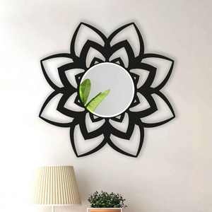 Alta demanda Espejos de media luna Artesanía EN LA India Espejo de pared de metal Diseño de flores con alta calidad - Product Image 5