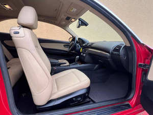 Utilisé, qualité industrielle, 2009 pour B 1 Se-ri-es 12-8i Rouge LHD avec 3 ans de garantie, origine américaine - Product Image 2