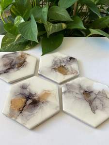 Sous-verres en résine de luxe faits à la main personnalisables tampons carrés colorés pour ensemble de table de tapis de cuisine meilleur prix - Product Image 4