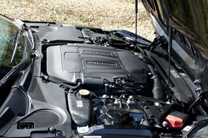 USADO LHD/RHD 2015 JA GU AR S C O U P E - Product Image 2