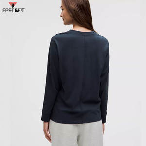 T-shirt femme haute qualité 100% coton teint uni avec plumes décoration manches courtes pour l'été - Product Image 3