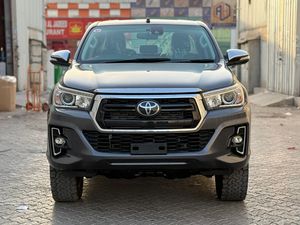 2020 para Toyota Hilux 2.4L Manual Dirección derecha Coche usado con asientos de cuero - Product Image 2
