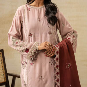 Ropa de Moda al por Mayor de Tela Transpirable, Traje Bordado Elegante para Mujer en Talla Adulta para Fiestas - Product Image 2