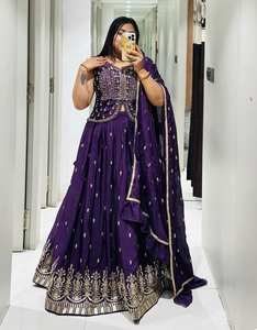 ชุดแต่งงานที่สวยงาม lehenga และ dupatta - Product Image 5