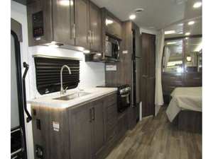 Vehículo de Camping Cruiser E-n-t-e-g-r-a O-D-Y-S-S-E-Y 24B 2026 - Product Image 3