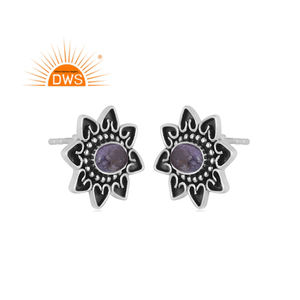 Pendientes de Plata de Ley Oxidada Hechos a Mano con Tanzanita Natural y Diseño Floral, Fabricante de Joyería Personalizada - Product Image 1