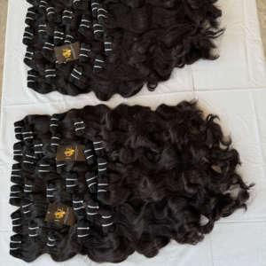 Paquets de cheveux brésiliens bruts non transformés vendeur de cheveux humains bouclés de temple indien cheveux vierges vietnamiens alignés sur les cuticules - Product Image 1