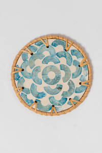 ชุด 4 ชิ้นและผู้ถือ หวายทอมือและแม่มุกฝังจานรองแก้ว หวายทรงกลมสําหรับเครื่องดื่ม - Product Image 3