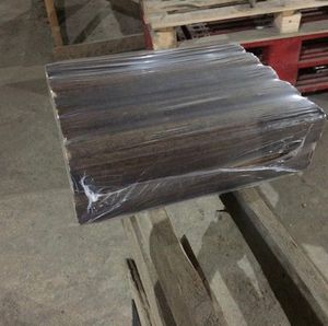 Prix usine en gros Palettes de briquettes de bois Sacs de 15 kg Combustible Exportation Europe En stock Granulés de bois de pin Cendres 1% Humidité 1% - Product Image 2