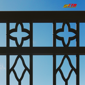 Fabrication au Vietnam de balustrades de balcon en fer forgé avec finition enduite de poudre parfaites pour les espaces de balcon résidentiels - Product Image 5