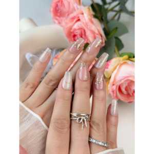 Golden Dawn Press-on Nail Accessoire élégant pour le nail art - Product Image 4