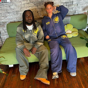 Conjunto de chándal personalizable de dos piezas con estampado sólido para hombre, pantalones de chándal con capucha de algodón grueso, logotipo bordado de talla grande - Product Image 3