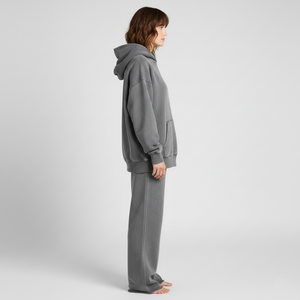 Ensemble streetwear femme en velours 100% coton, comprenant un sweat à capuche court à épaules tombantes et un pantalon de survêtement coupe skinny, effet délavé et ourlet brut, grammage lourd - Product Image 3