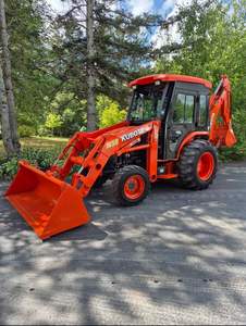 Tractor compacto Kubota L3240 32HP 4WD bastante usado con cargador y retroexcavadora diésel versátil para paisajismo y construcción agrícola - Product Image 5
