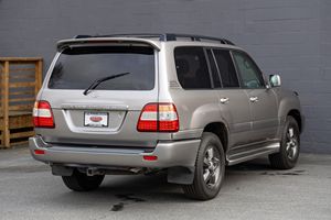 Best Offer 2006 4WD SUV Left Hand <b>Drive</b> Diesel Automatic Transmission Luxury Off Road Vehicle Export Ready Reliable - Product Image 6