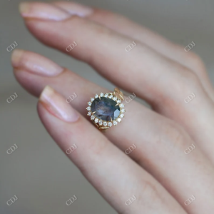 แหวนหมั้น/แต่งงาน/สัญญา ผู้หญิง คลาสสิค วินเทจ ลายดอกไม้ ชุบทอง 18K ขายส่ง ประดับพลอยไพลินสีเขียวอมฟ้าทรงรี 2.00 กะรัต - Product Image 3