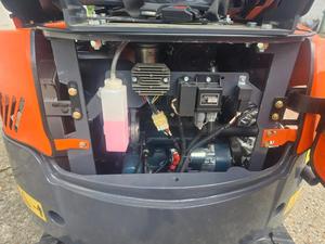 Livraison gratuite HH16 1.6T Mini-excavatrice |   Auvent |   Diesel EPA |   Profondeur de creusement de 2,06 m |   Rayon de fouille de 3,16 m |   Marteau hydraulique prêt à l'emploi - Product Image 6