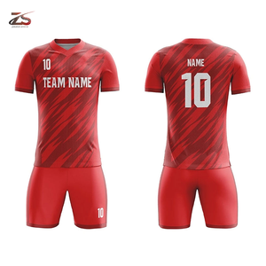 Uniforme de fútbol transpirable de alta calidad al por mayor, uniforme de ropa de fútbol de equipo de diseño personalizado fabricado en Pakistán - Product Image 4