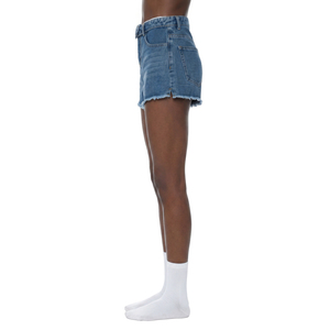 Shorts de mezclilla de tiro alto para mujer, con efecto desgastado, lavado vintage, corte ajustado y detalle de lazo. - Product Image 4