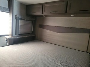 Camping-car à moteur gazéifié de classe A Thor Ace 30C, modèle 2023, d'occasion - Product Image 5