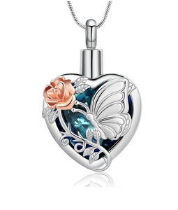 Colliers d'urne papillon en métal pour cendres Bijoux d'urne pour cendres humaines pour femmes Collier de crémation de coeur pour cendres Taille personnalisée - Product Image 1