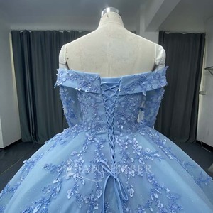ANY270 Vestido de Quinceañera Moderno Azul con Encaje y Escote Corazón - Product Image 4