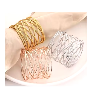 Anneaux de serviette de restaurant moderne en forme de fil de haute qualité accessoire de réglage de table le plus vendu à un prix raisonnable stocké - Product Image 5