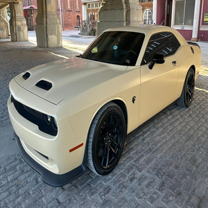 Dodge Challenger SRT Hellcat Jailbreak 2023 Usado (LHD/RHD) - Product Image 1