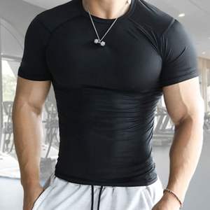 Camiseta OEM de alta calidad para hombre, camiseta de entrenamiento de gimnasia, colores personalizados, diseño estampado de punto, transpirable, secado rápido, poliéster, algodón, Pakistán - Product Image 1