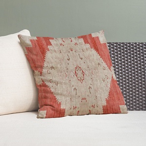 Coussin à imprimé aztèque en terre cuite : design antique pour une décoration chic et moderne, housse uniquement - Product Image 5